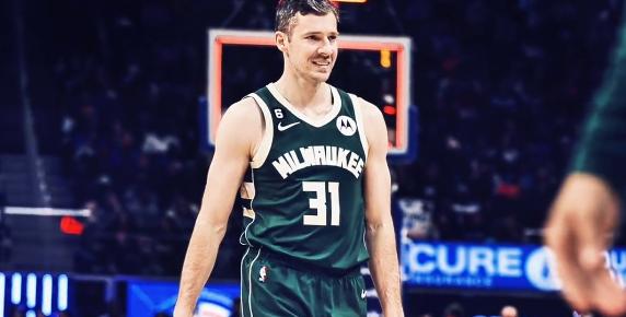 带你搞清自由市场上控球后卫的水平，以及他们适合哪些类型球队。