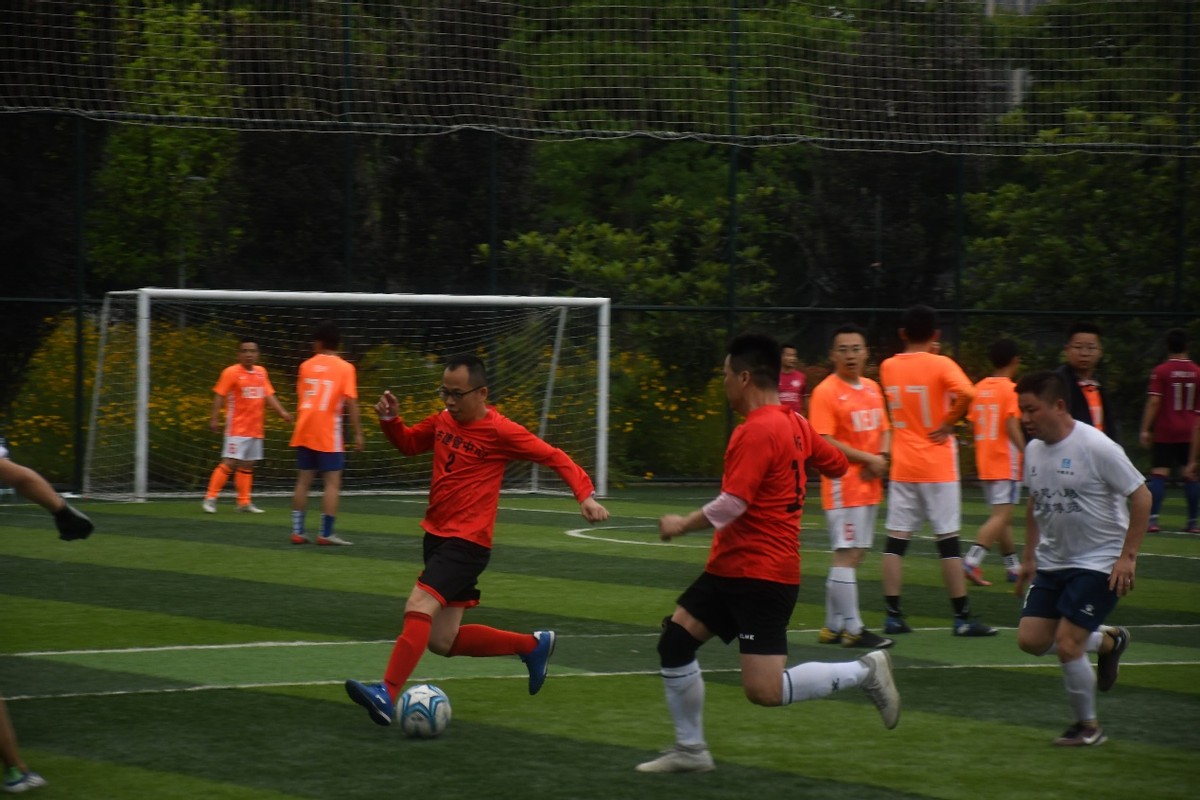 “足”梦前行“毅”往无前2023年“会展杯”足球友谊赛顺利举办