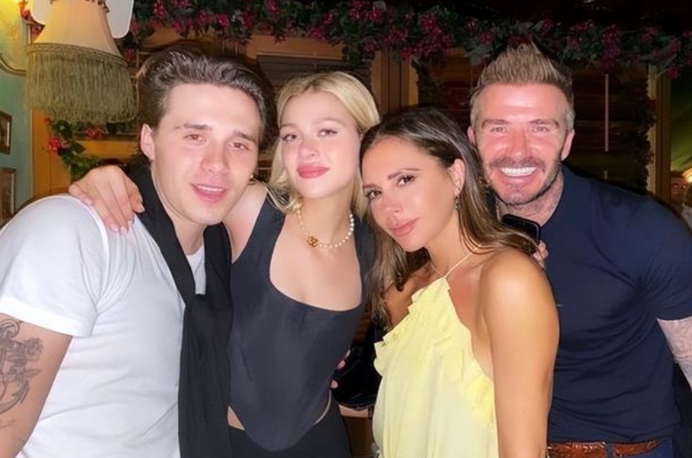 拒绝婆婆提供的婚纱,让老公布鲁克林冠妻姓,妮可拉什么来头?