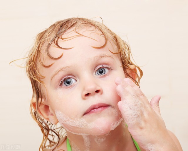 冬季脸干燥用什么护肤,在干燥的冬季如何给宝宝护肤