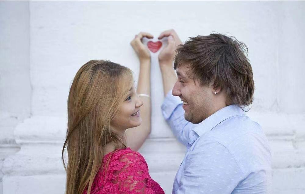 男人对女人真爱心理学,男人对女人心动的潜意识表现