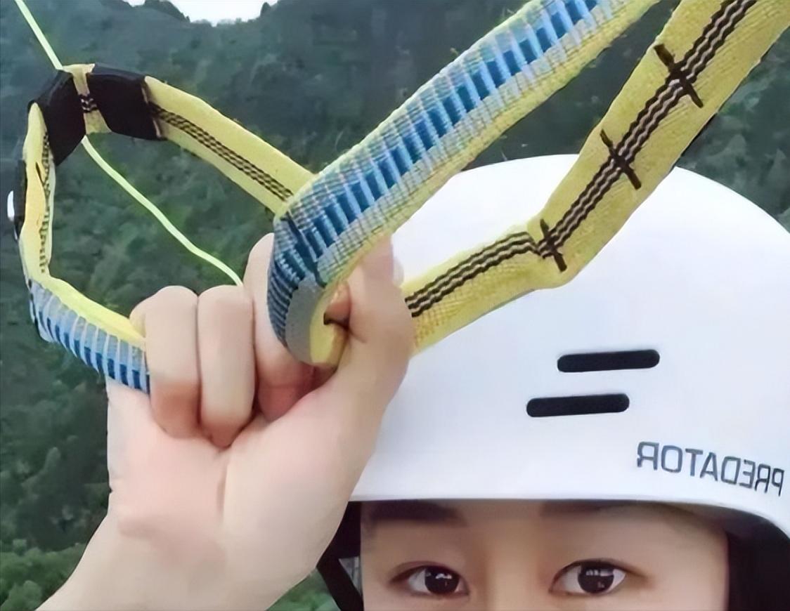 翼装飞行三人魂断天门山,天门山极限运动翼装飞行