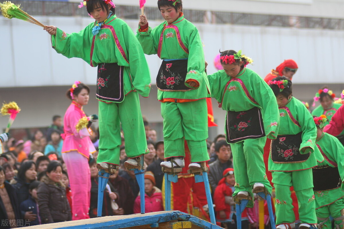 小学生清明节缅怀先人的句子,清明节是中华文化的传承