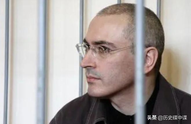 2009年普京帮工人视频 (普京奖励工厂工人的视频)