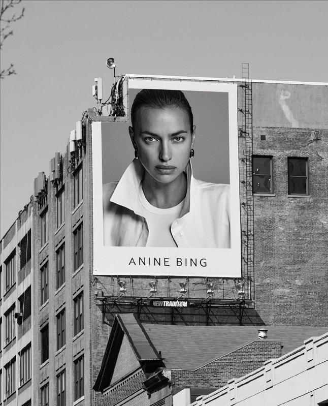 威尼斯电影节成c罗家“内斗”，36岁伊莲娜胜乔伊娜，后者成村姑