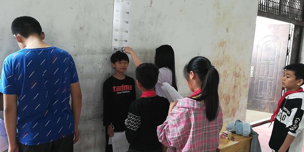 13岁身高才1米35要怎样才能长高,13岁男孩长高方法