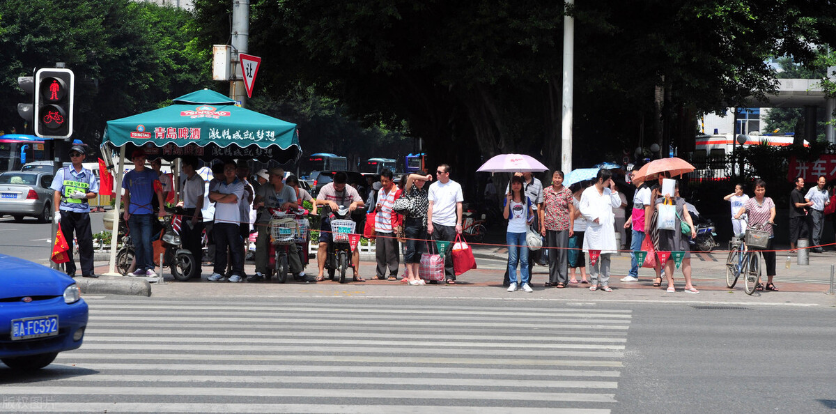 驾校免费学车年入千万,免费学车背后的盈利点