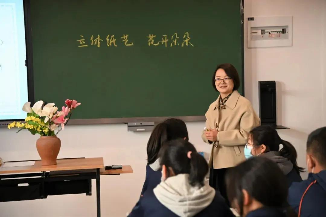 【卓越鹿鸣·示范引领】特邀八方宾朋，共研主题教学