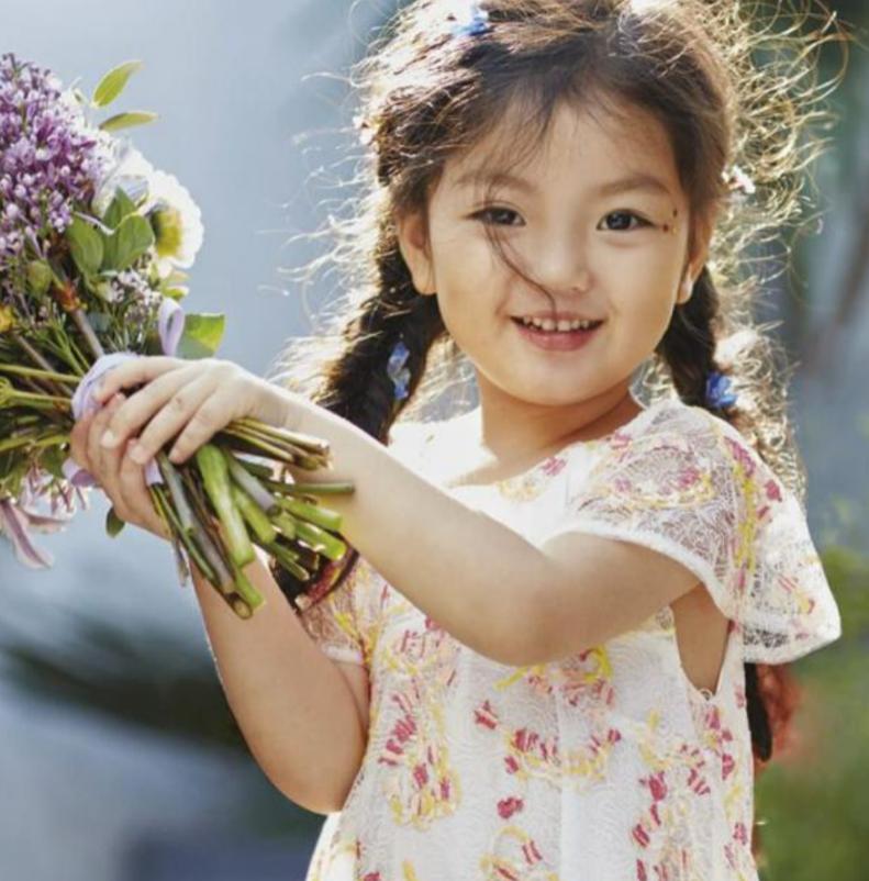 阿拉蕾长大后的样子9岁,阿拉蕾可爱萌娃