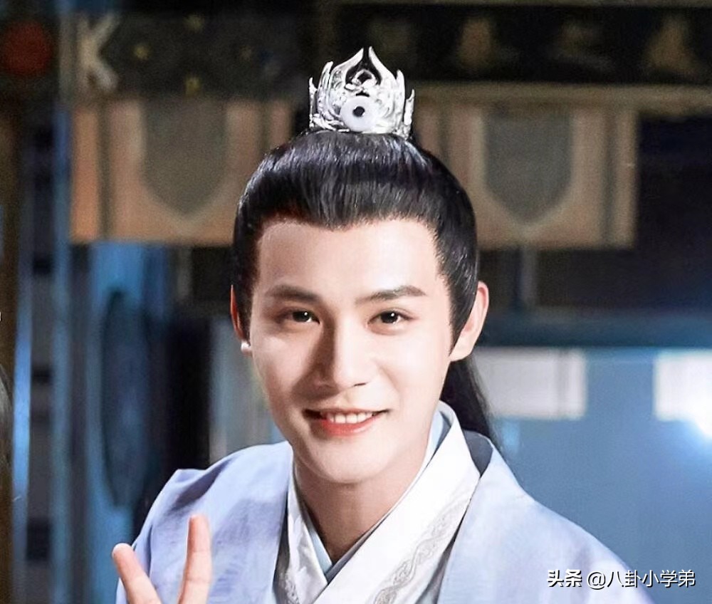 十大反串女装男明星,九位男星反串