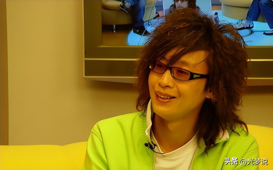 盘点那些被歌词毁了名的歌,明明是毁三观的歌却火得一塌糊涂