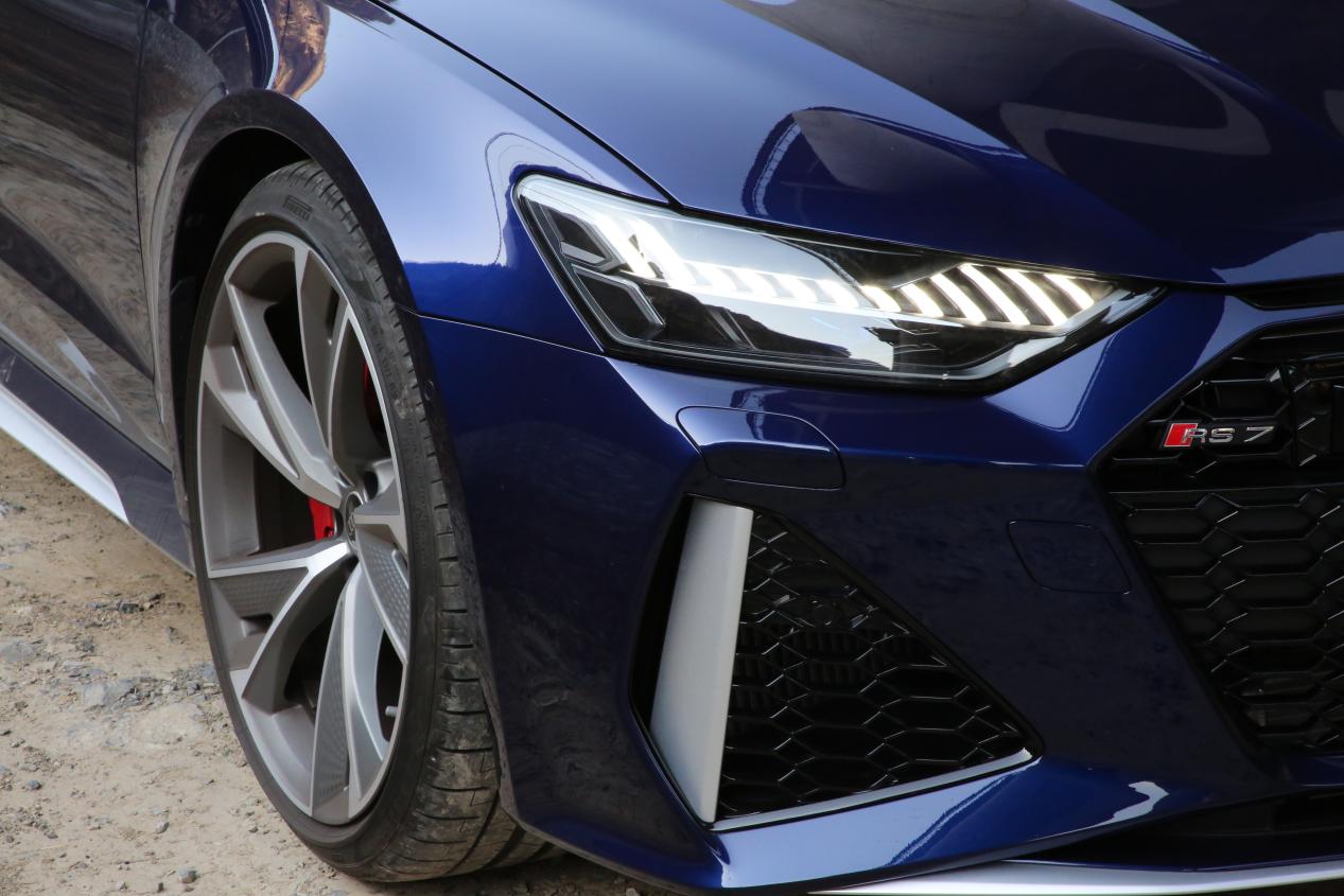 奥迪rs7高端大气是成功男士的首选,新款奥迪rs7sportback