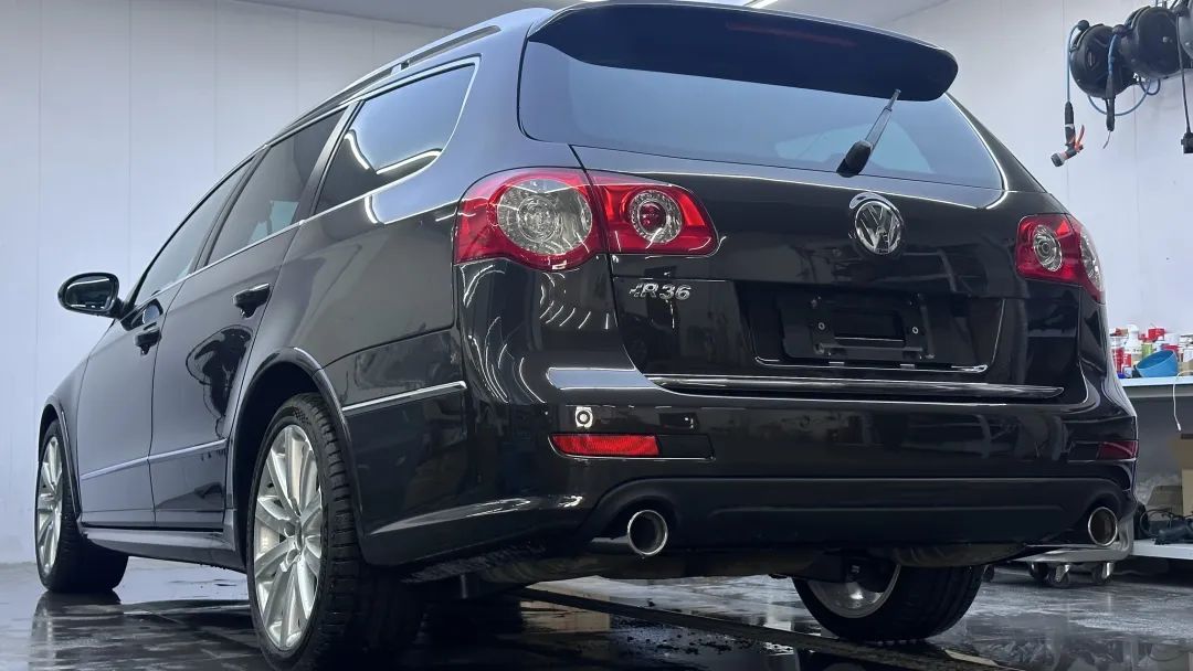 r36翻新改造全过程,大众r36这么老的车怎么还卖这么贵