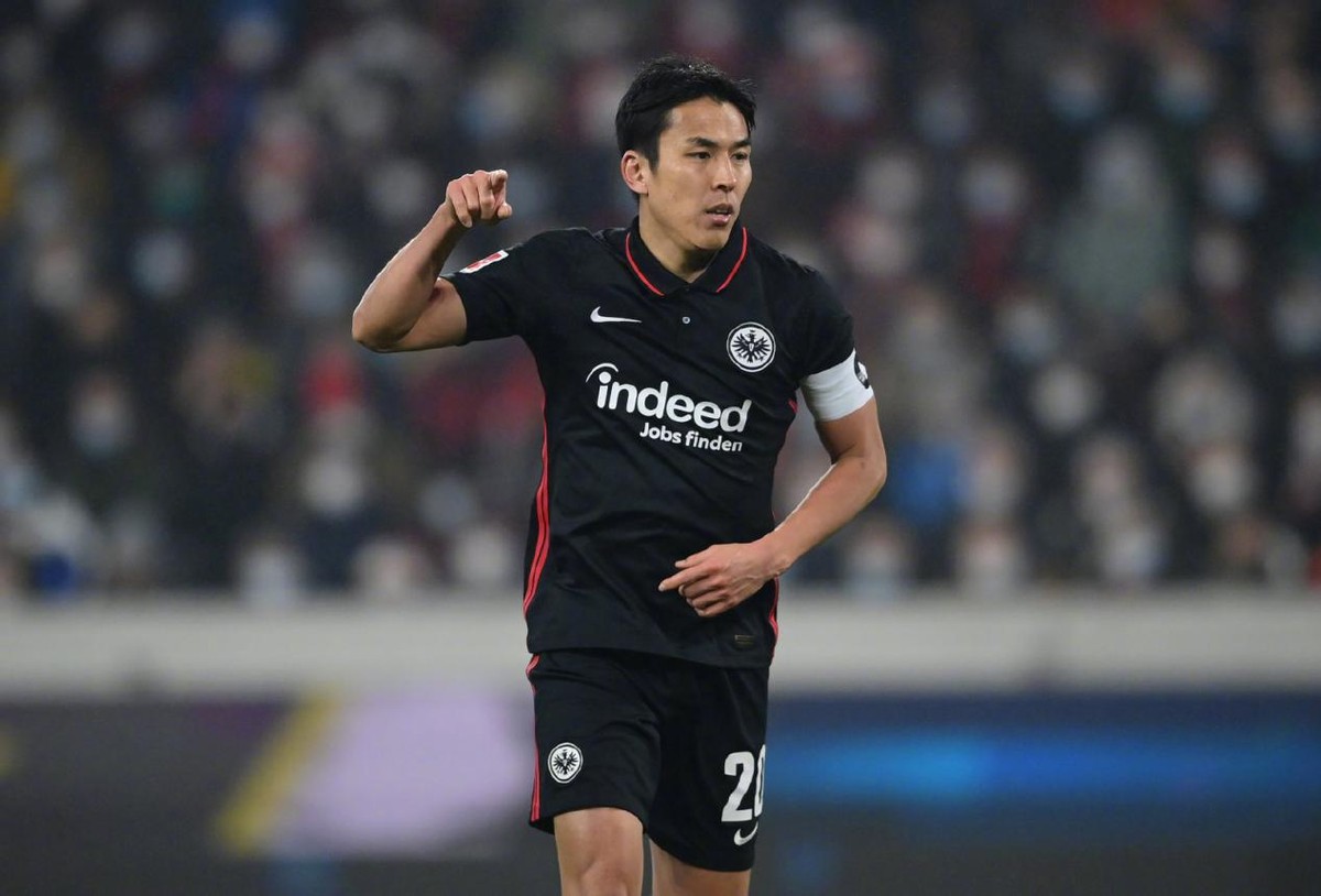 莱万成德甲外援,德甲20-21赛季莱万哪几轮未上场