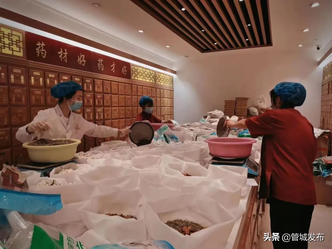 关于加强中医药特色发展若干措施,发挥中医药优势提升中医救治能力