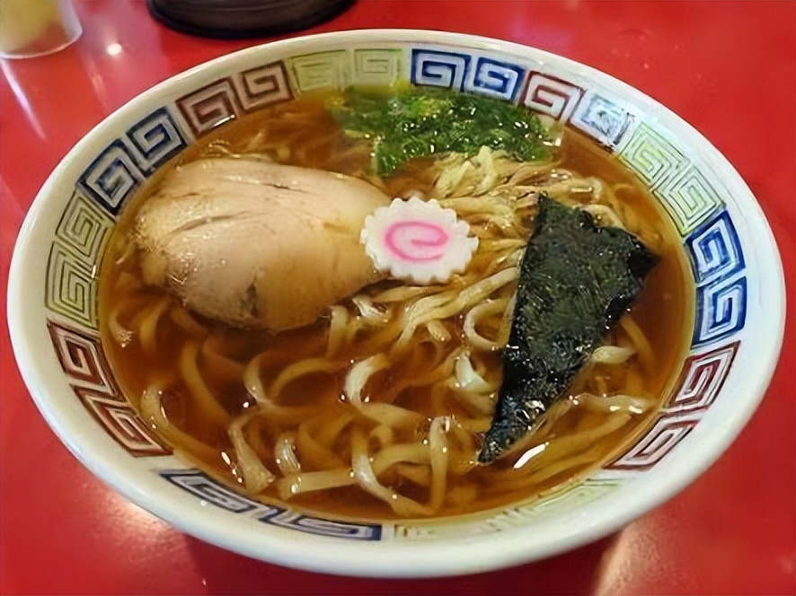 日本拉面起源于中国哪里,日本拉面用的是什么拉面