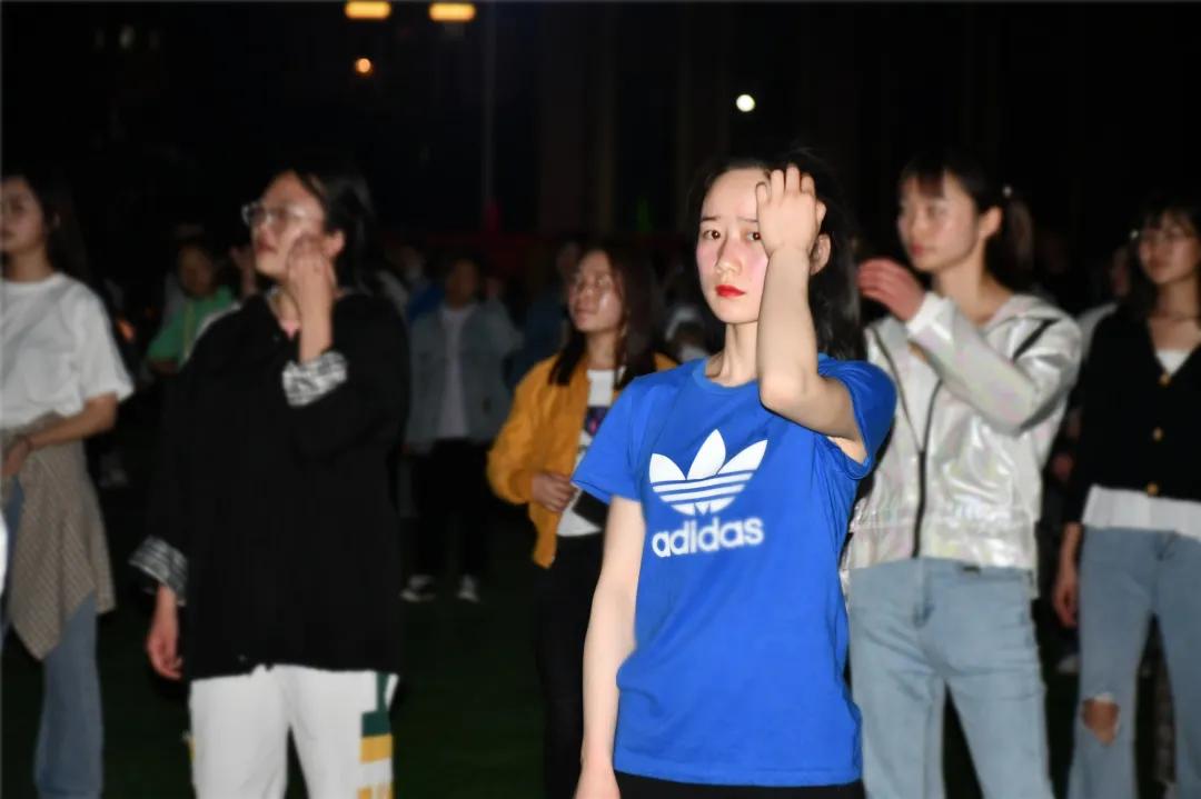 瓒崇悆璧涗簨ktv,ktv瓒崇悆