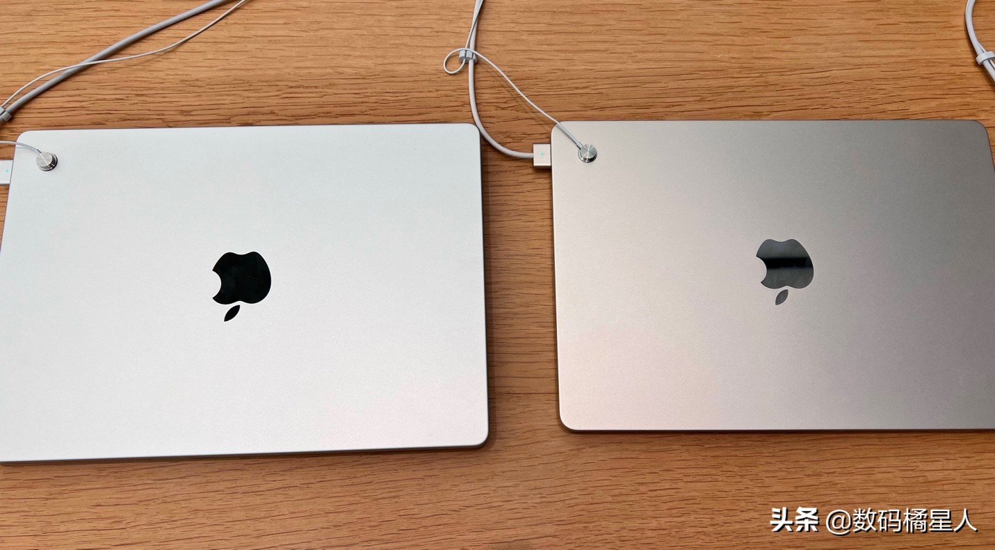 体验到M2MacBookAir真机：轻薄本苹果已经通关了，对手还在新手村