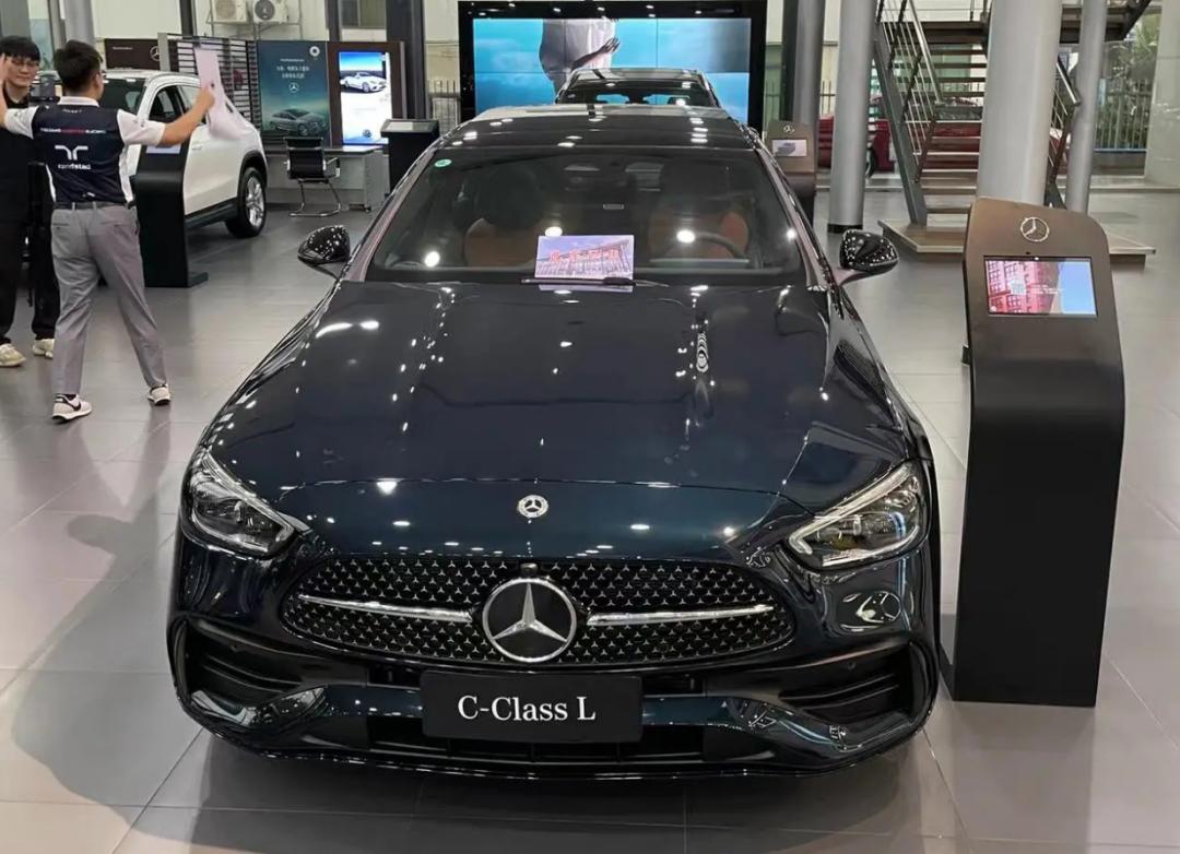 离了个大谱！这车拆了，光零件就能买8辆新车？！