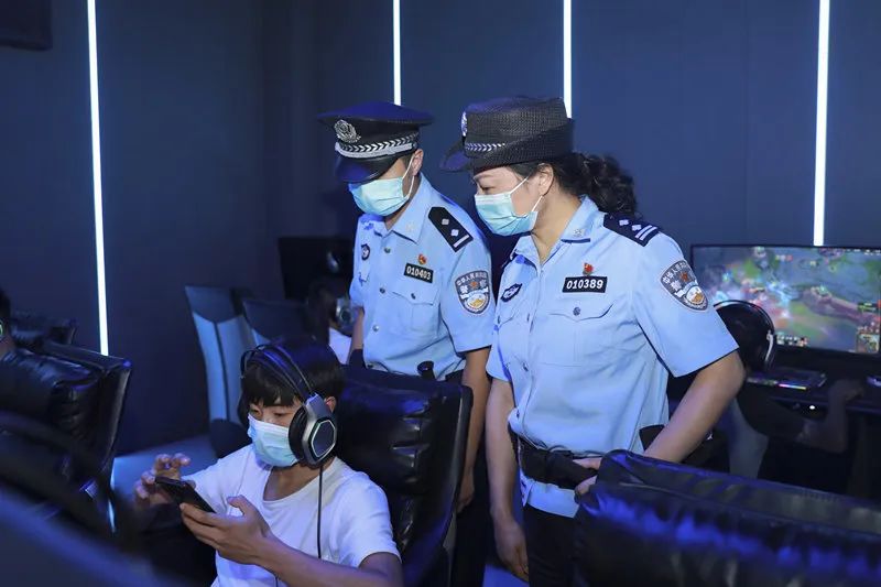 夏季治安打击整治百日行动检查,夏季治安严打整治百日行动专栏