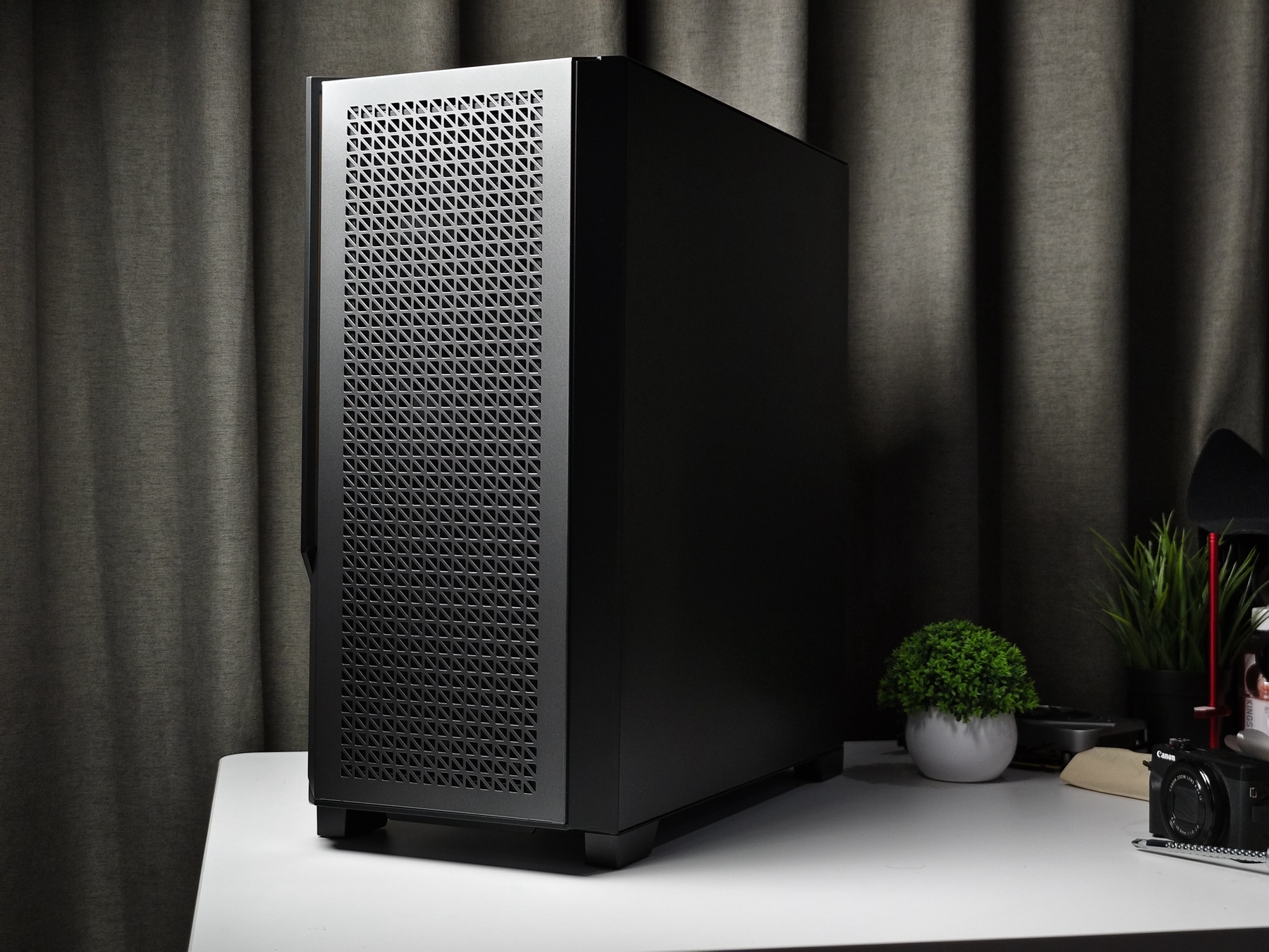 扎实稳健，低调奢华，轻松装下RTX4090-安钛克P20CE机箱设计解析