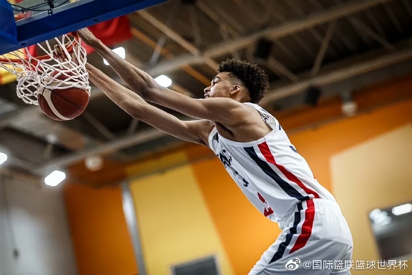 广东宏远篮球队徐杰获什么奖,广东宏远男篮徐杰国家队