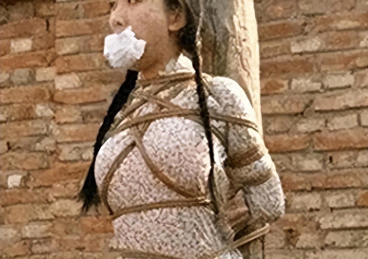 人气100强的所有吻戏,超高颜值女明星吻戏