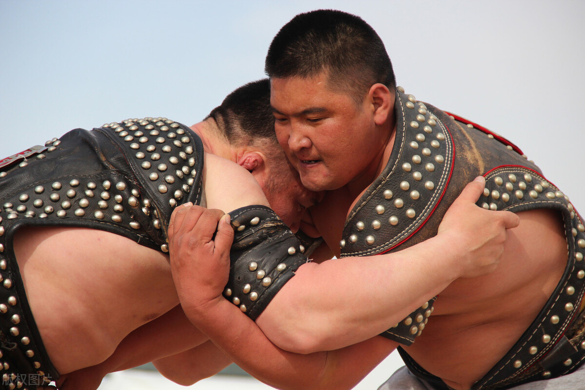 狗镇最后反击,狗镇多难打