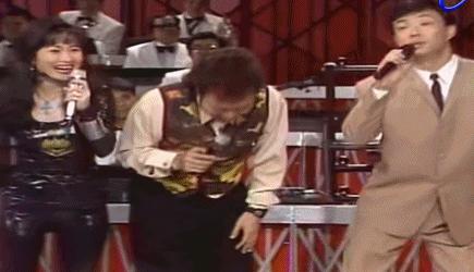 羞耻又上头!63岁老妈网恋奔现远嫁澳洲,不厚码没法看?