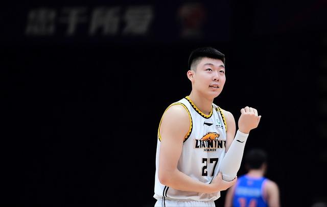 杨鸣有郭艾伦成就,杨鸣入选5次国家队