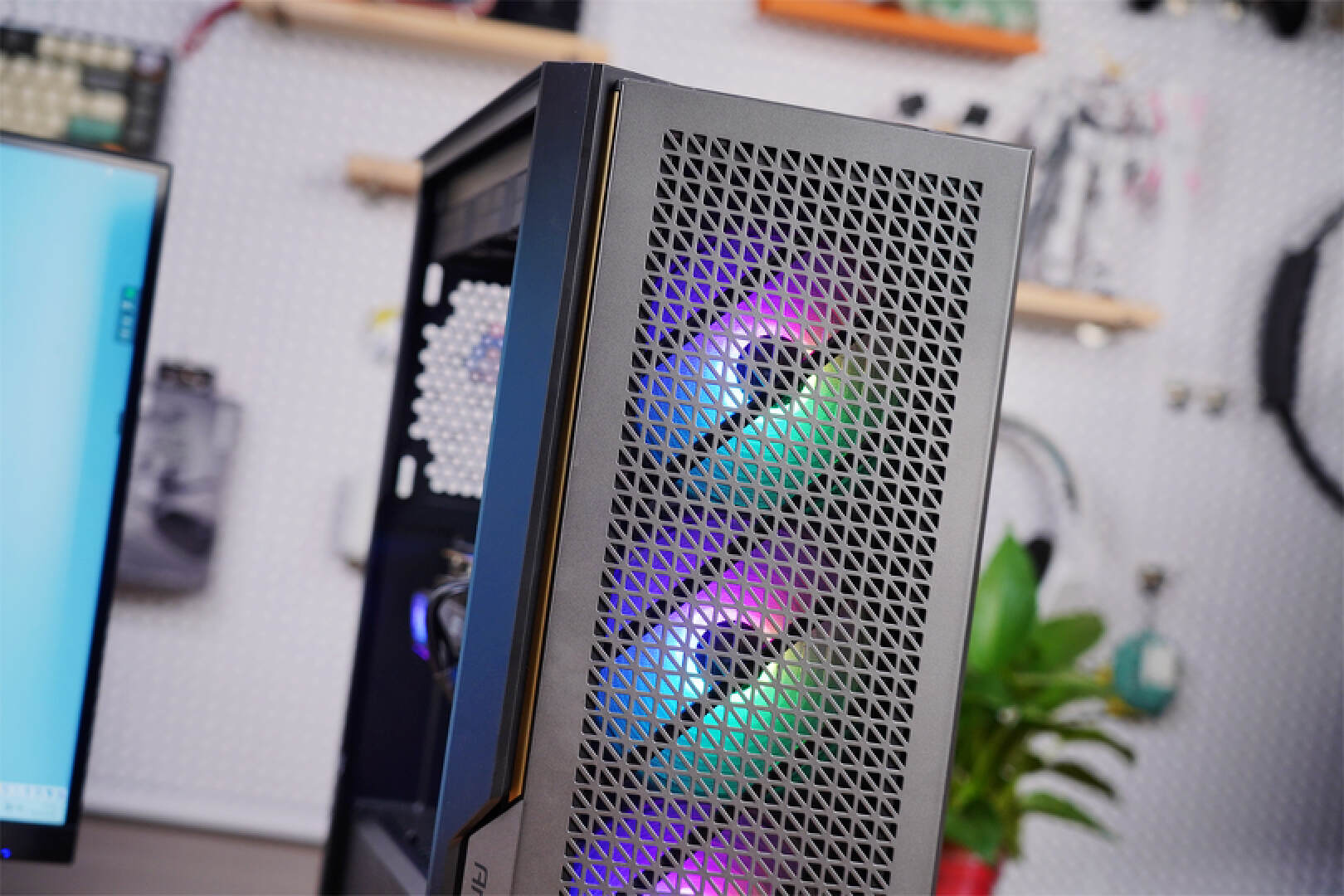 支持AMD EXPO，性能起飞，十铨T-FORCE VULCANα DDR5-6000值得入手