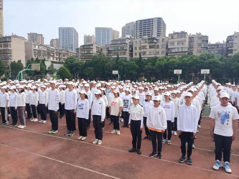 盘龙初级中学24级军训,新迎中学军训