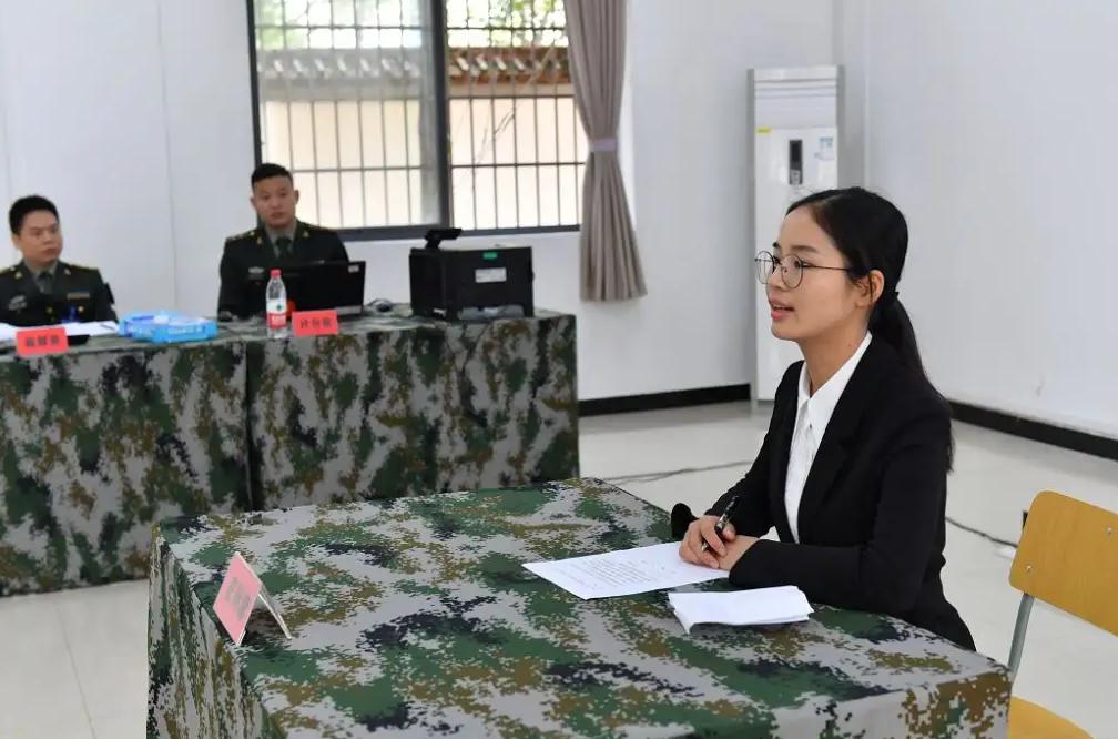 军队文职的技术岗招聘条件低,军队文职招聘是否要求条件很高