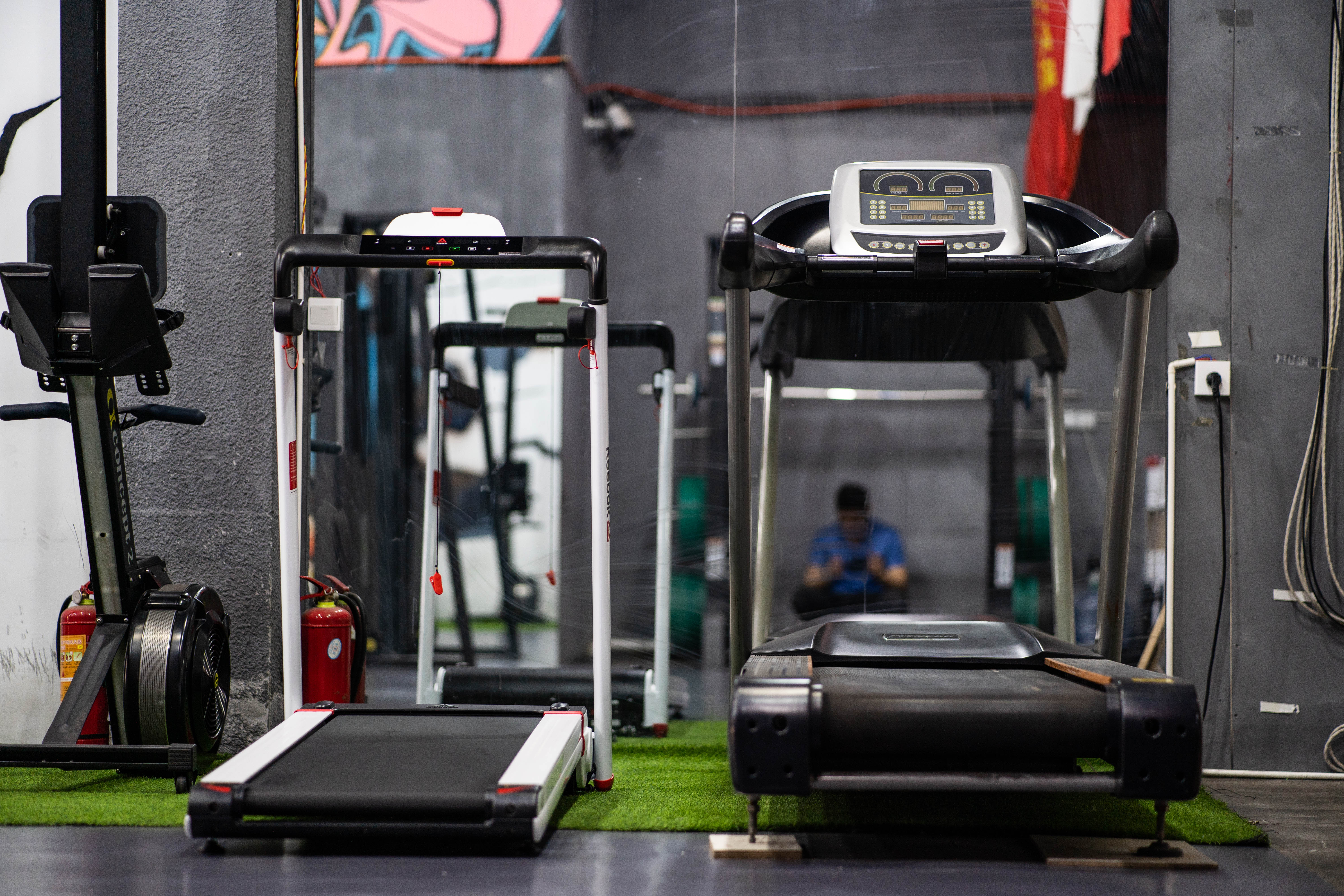 阐述居家体育锻炼,居家健身放松筋膜的5种器材