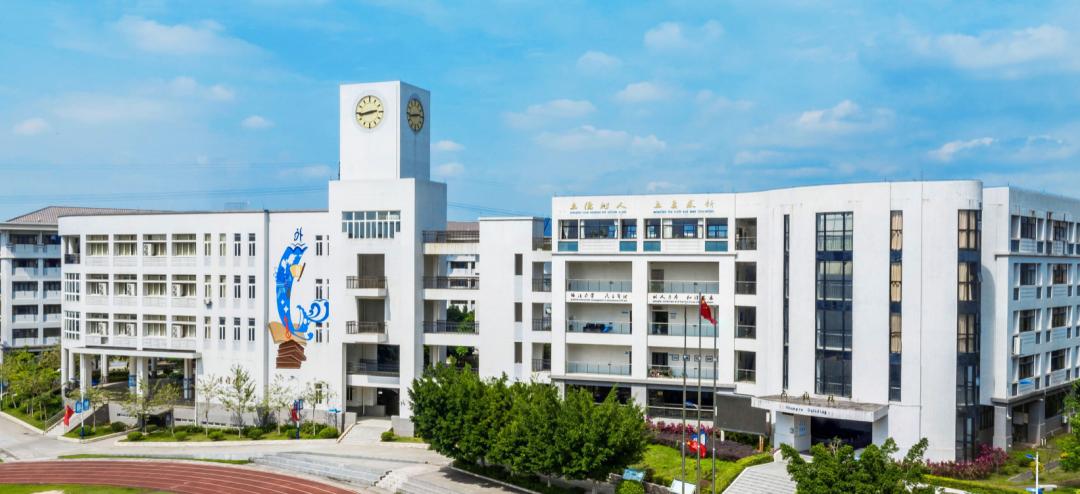 白云区初中学校招生,白云区各个民办初中的招生简章