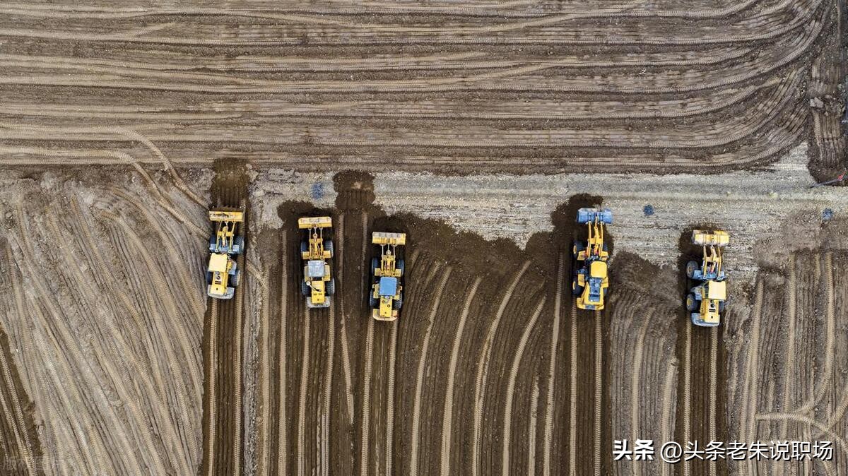 如何正确面对别人对自己的评价,怎样看淡别人对你的评价