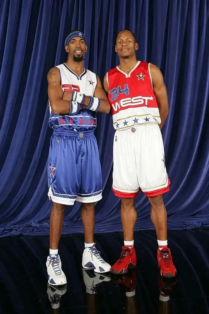 甜瓜安东尼签名鞋,安东尼生涯最高分穿的球鞋