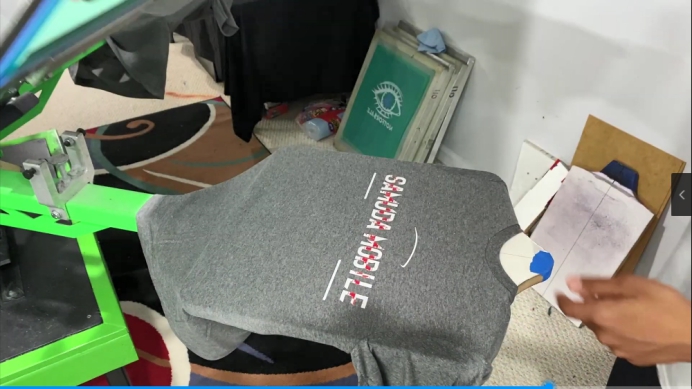 手工丝网印刷详细步骤图解,丝网印刷的图案怎么制作出来