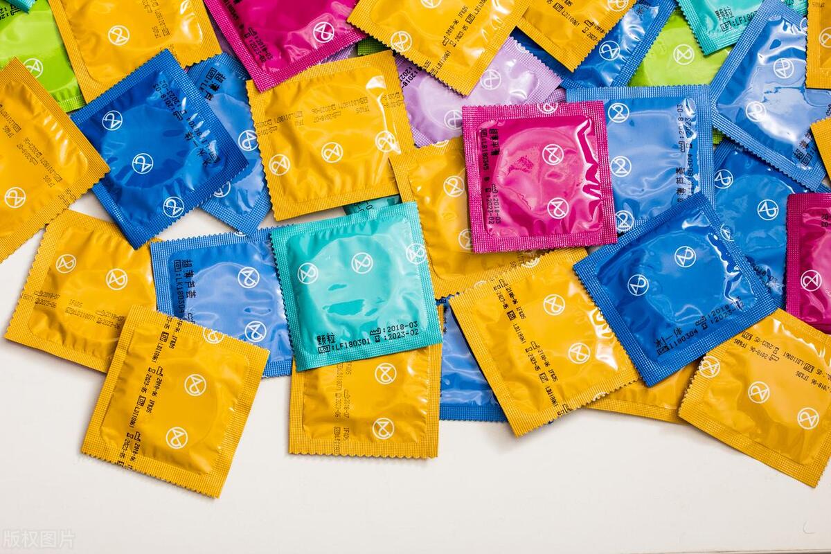 年轻男性享受*艳猎**生活，确诊前列腺癌后悔不当初