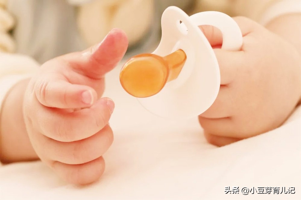 宝宝身边有脏东西有哪些症状,宝宝脏东西怎么清理