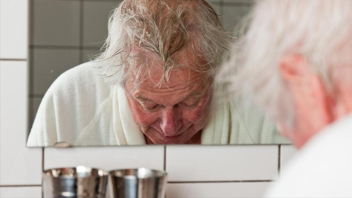 年纪大了夫妻分开睡有好处吗,40岁以后夫妻禁忌