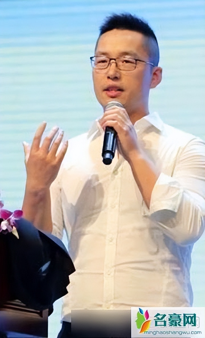 普通人眼中的顶级富豪,看着光鲜亮丽背后的苦