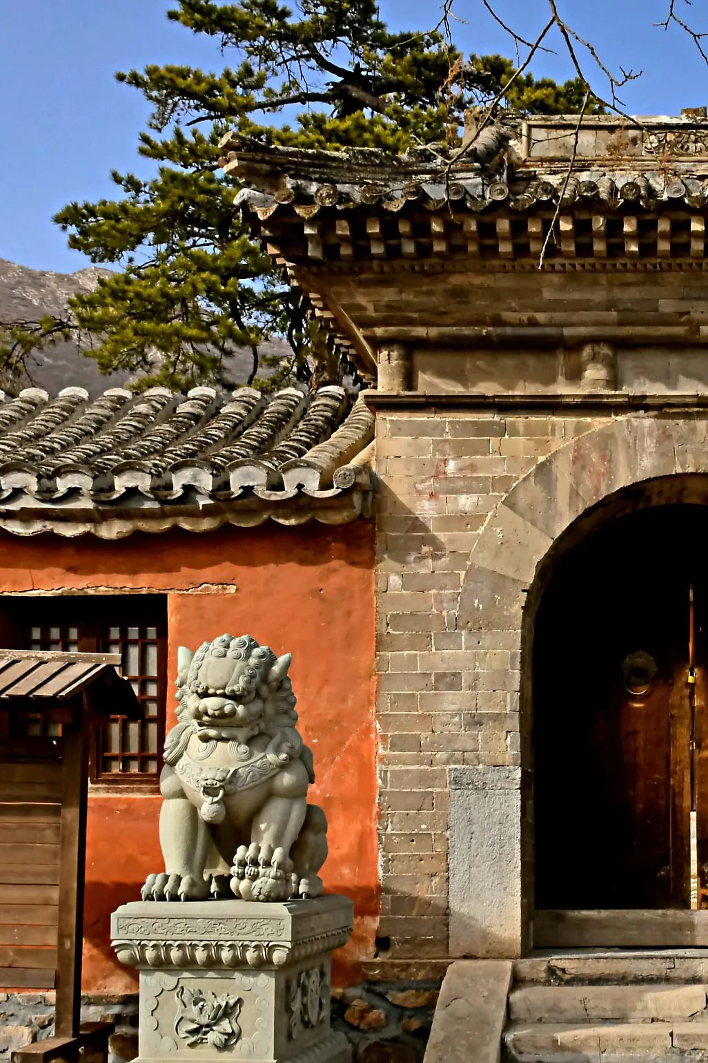 中国最灵的寺庙雍和宫,不要再去一个人挤人的景点