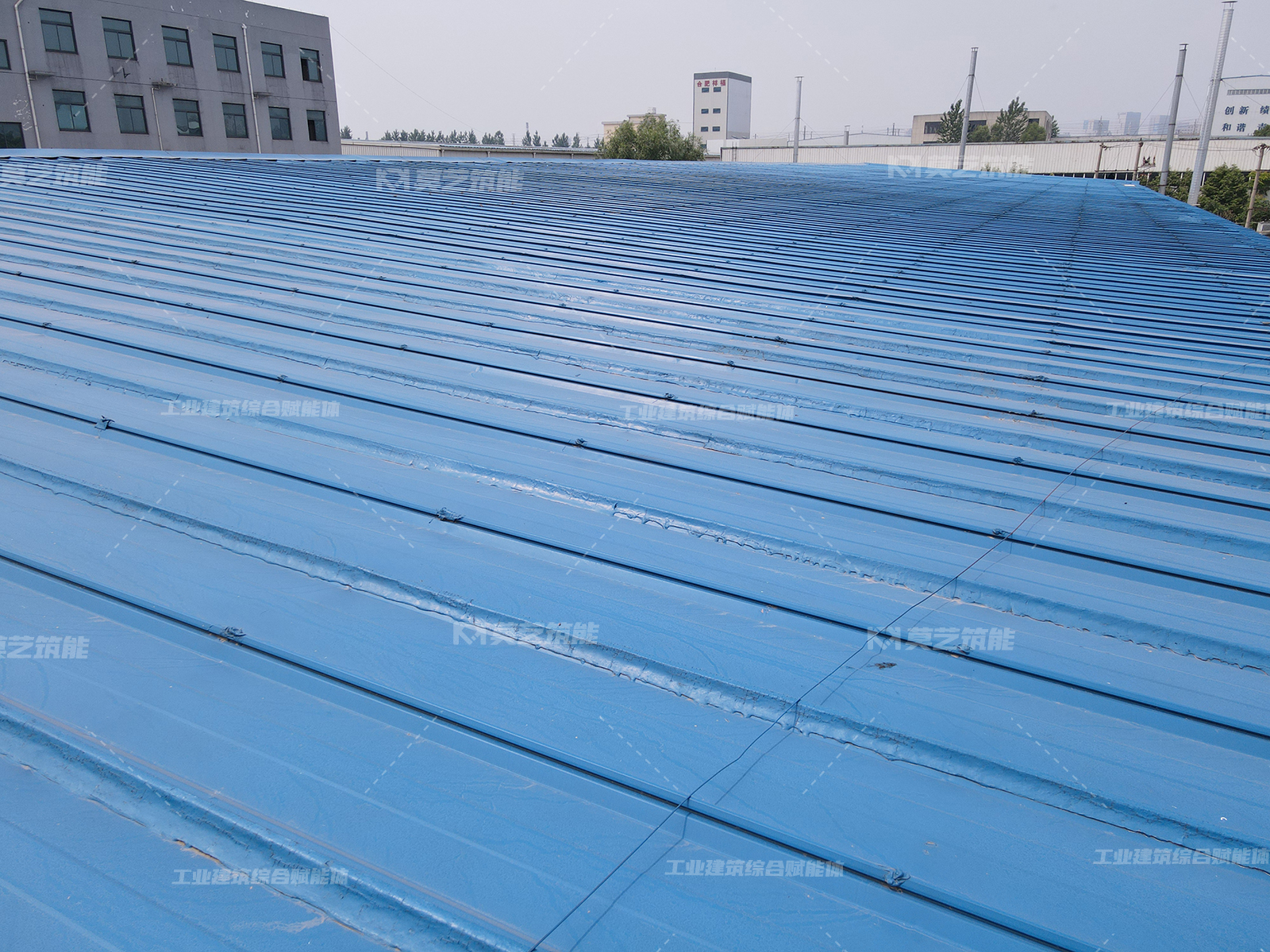 彩钢瓦防腐翻新怎么找活,彩钢瓦翻新修缮