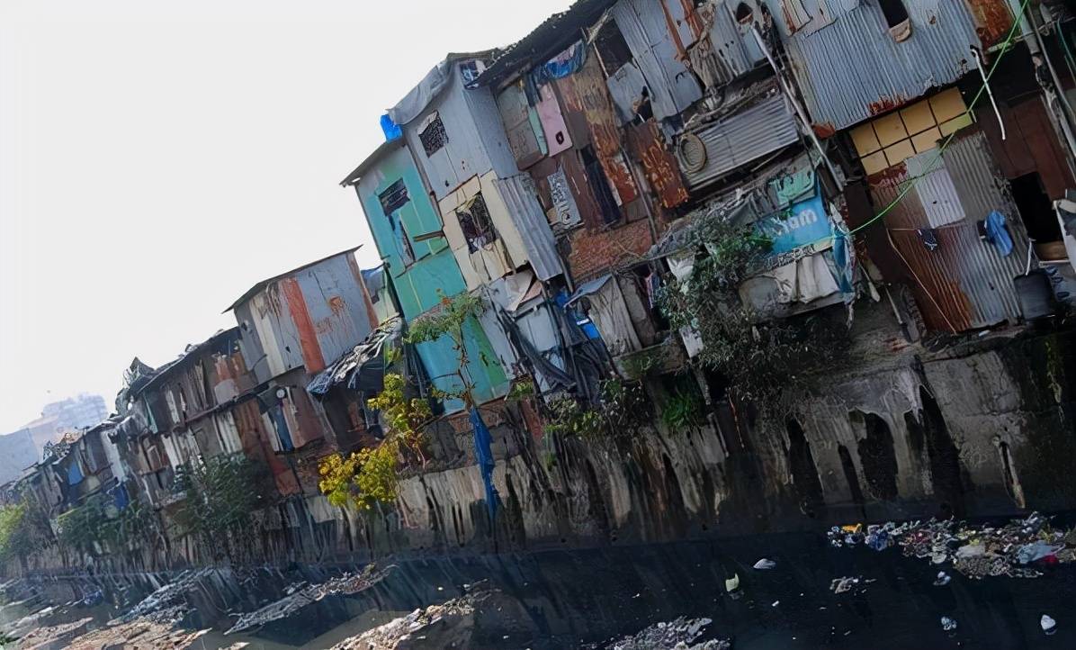 曲婉婷母亲受贿案判决结果满意吗,母亲判刑曲婉婷的资产会受影响吗