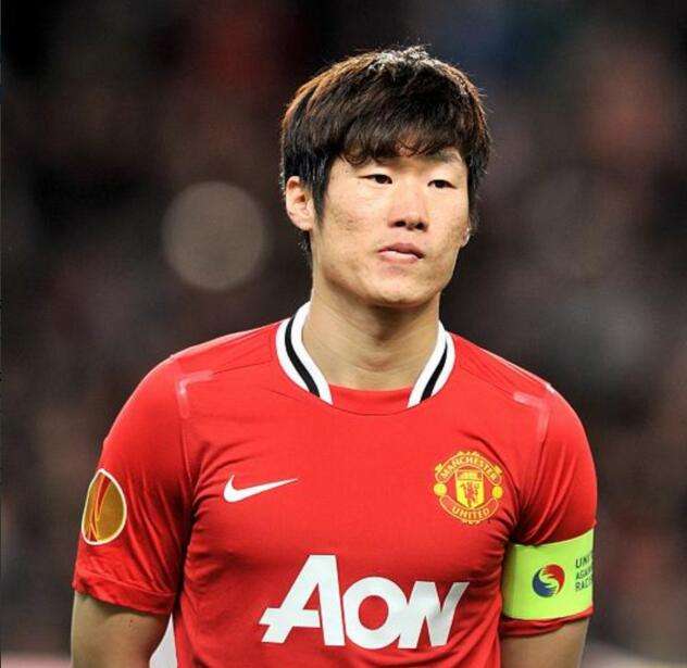 亚洲第一位欧冠得主,曼联高光朴智星