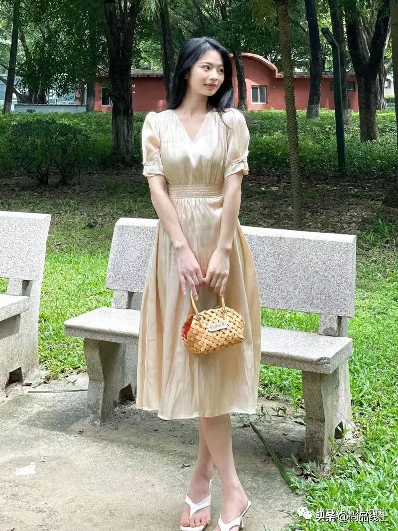 随便搭配半裙又好看又显腿长！【尚都比拉】女装，一口价49元任选