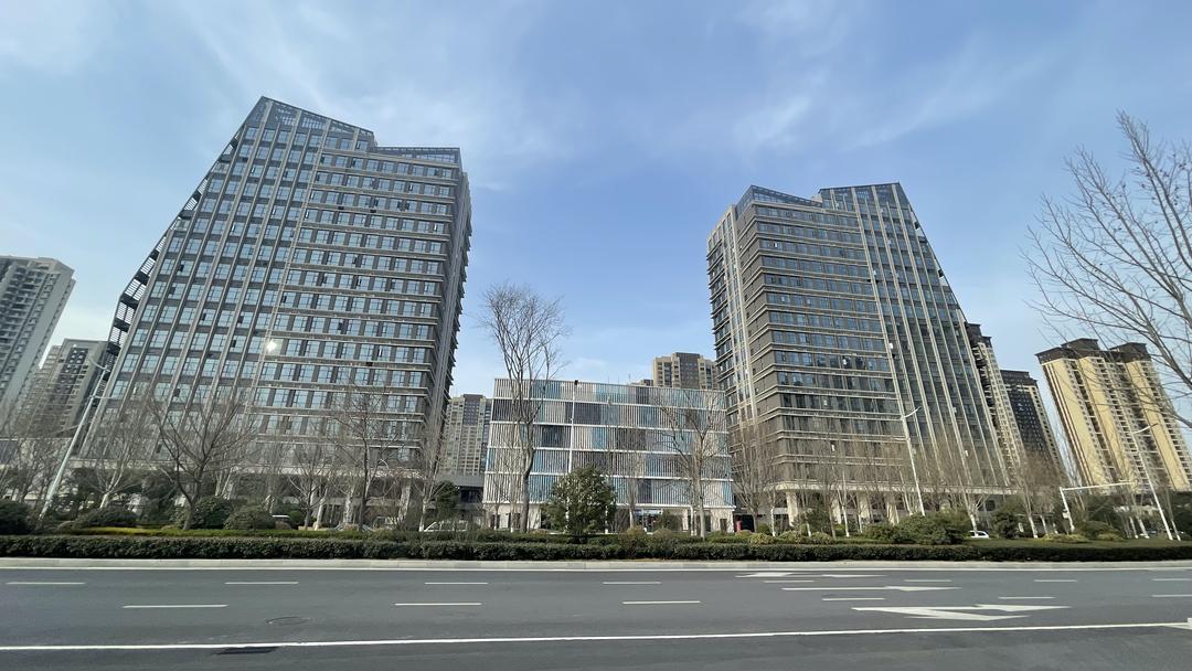 郑州滨河国际新城绿城明月怎么样,郑州滨河国际新城2022年的样子