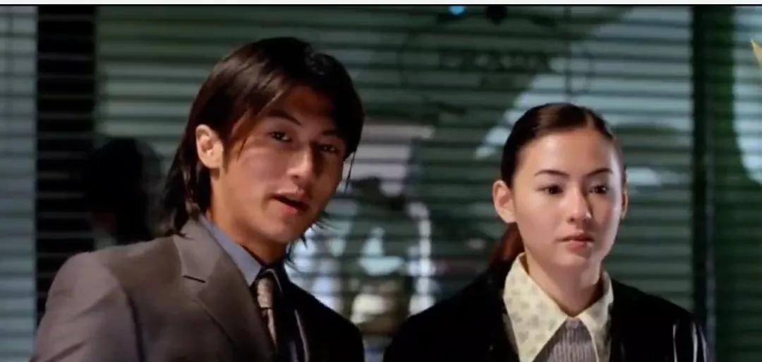 藕断丝连王菲歌词,王菲我们要藕断丝连