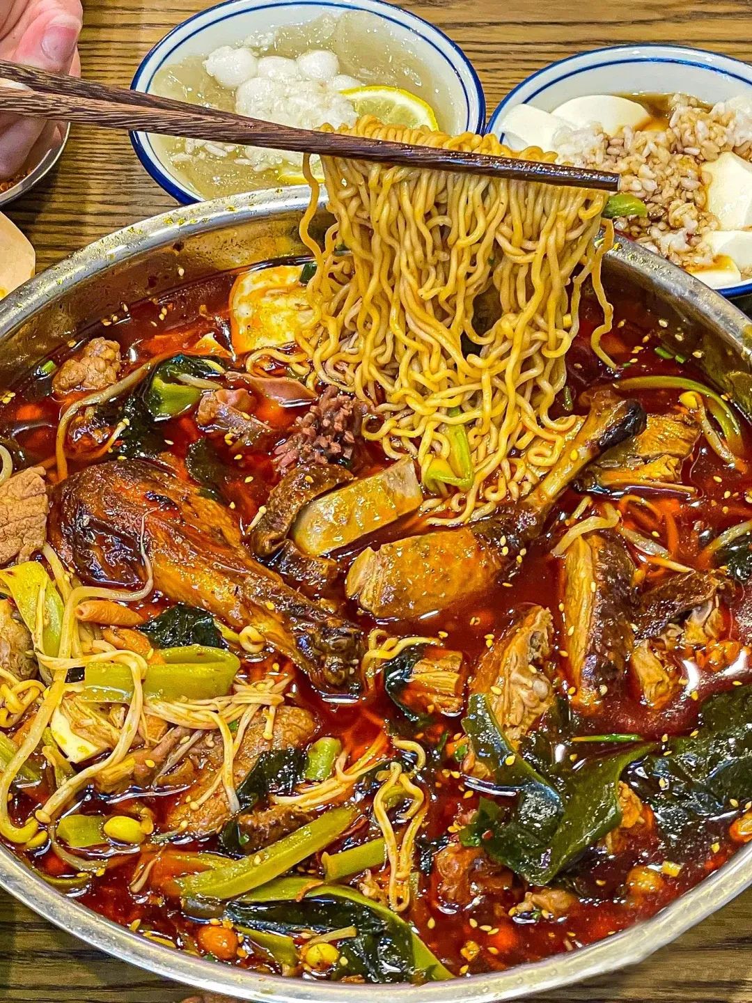 冒烤鸭是冒菜里的一个品类吗,冒菜烤鸭是哪里特色